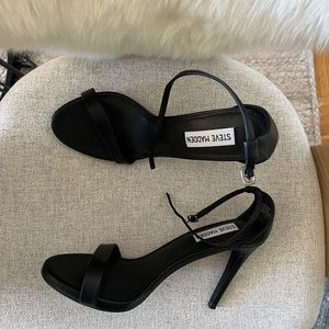 Never been worn, brand new Steve Madden chic open-toe stiletto sandal in Black